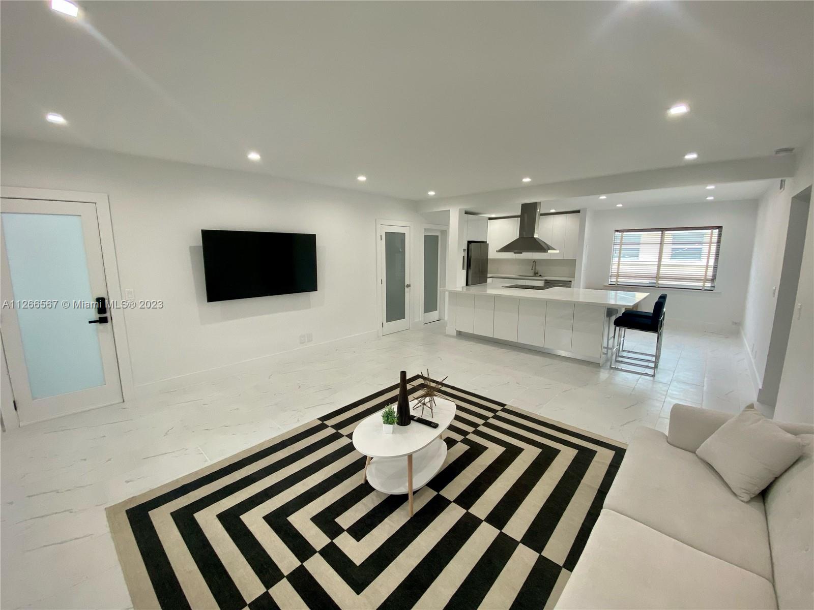 See details / 5200 sq. ft. $ 2023-01-10 0 Photo