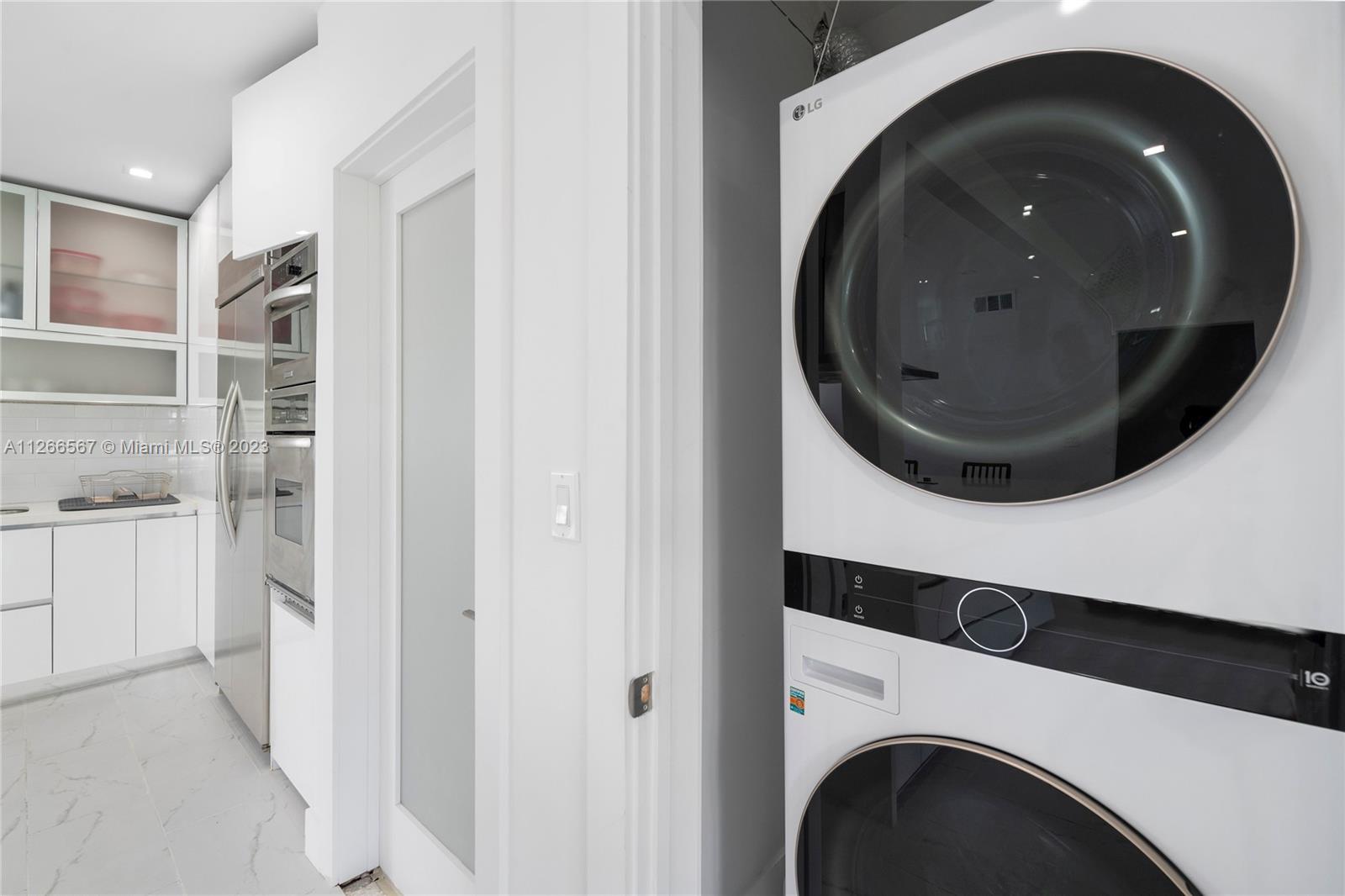 See details / 5200 sq. ft. $ 2023-01-10 0 Photo