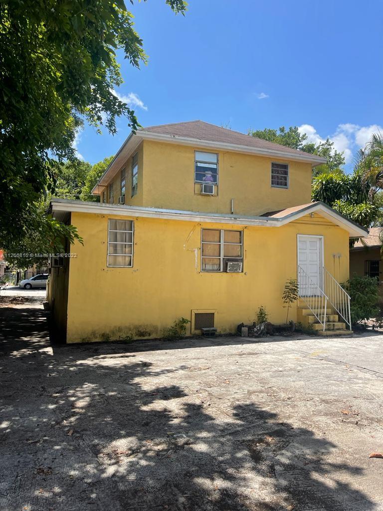 See details / 3184 sq. ft. $ 2022-11-08 0 Photo