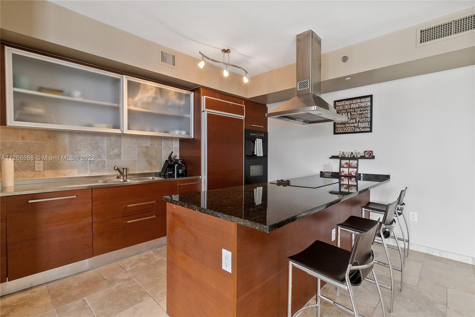 See details 1605 2 / 2 1782 sq. ft. $ 2022-09-01 0 Photo