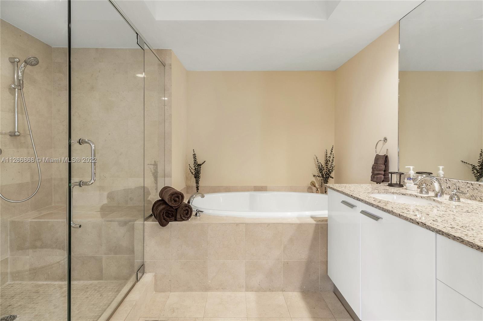 See details 1605 2 / 2 1782 sq. ft. $ 2022-09-01 0 Photo