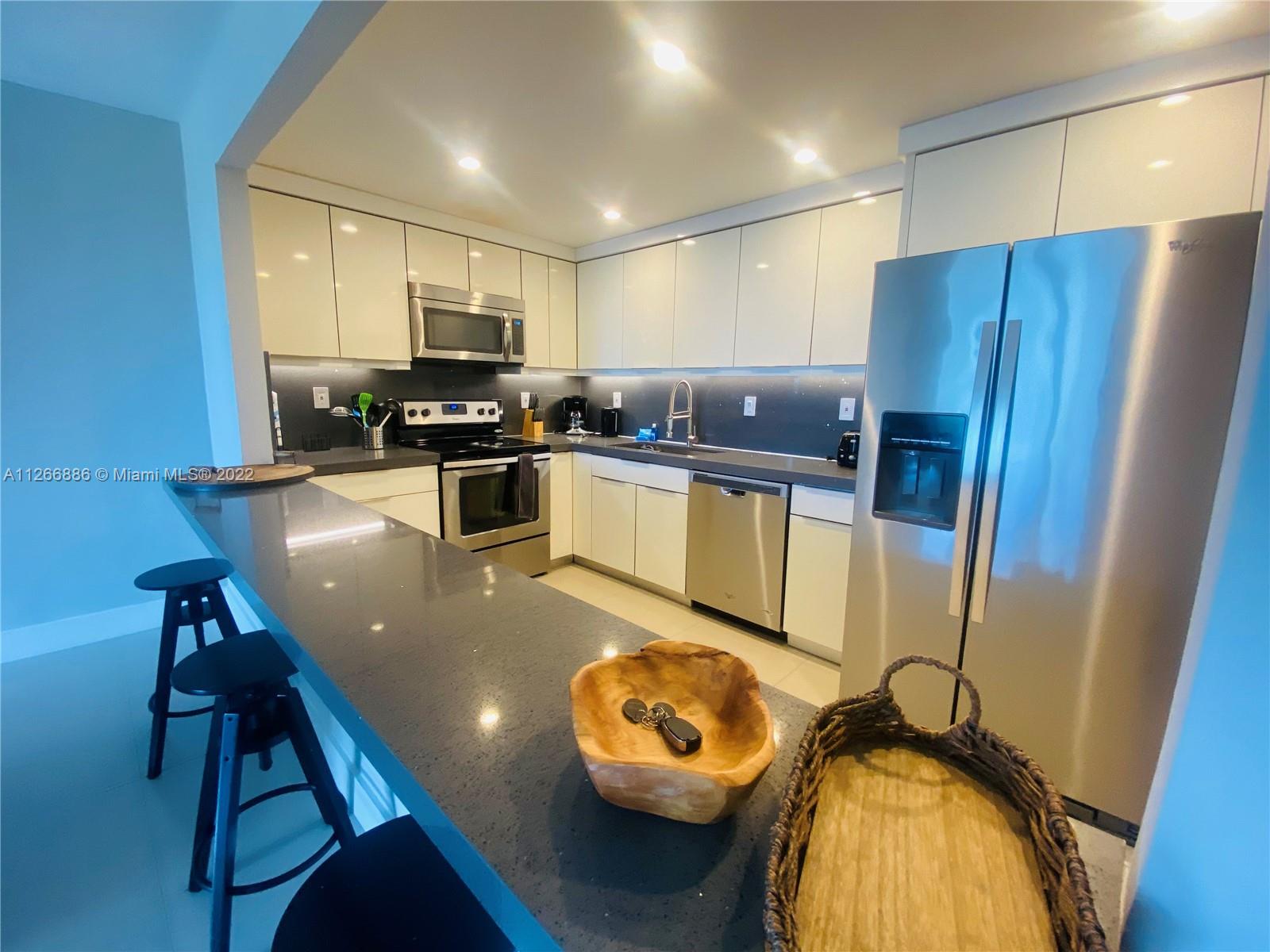 Photo of 19370 Collins Ave #618, Sunny Isles Beach, Florida, 33160 -