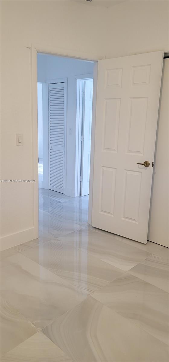 See details / 2094 sq. ft. $ 2022-10-15 0 Photo