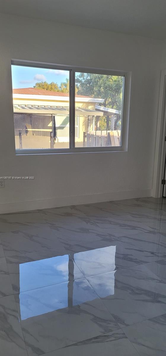 See details / 2094 sq. ft. $ 2022-10-15 0 Photo