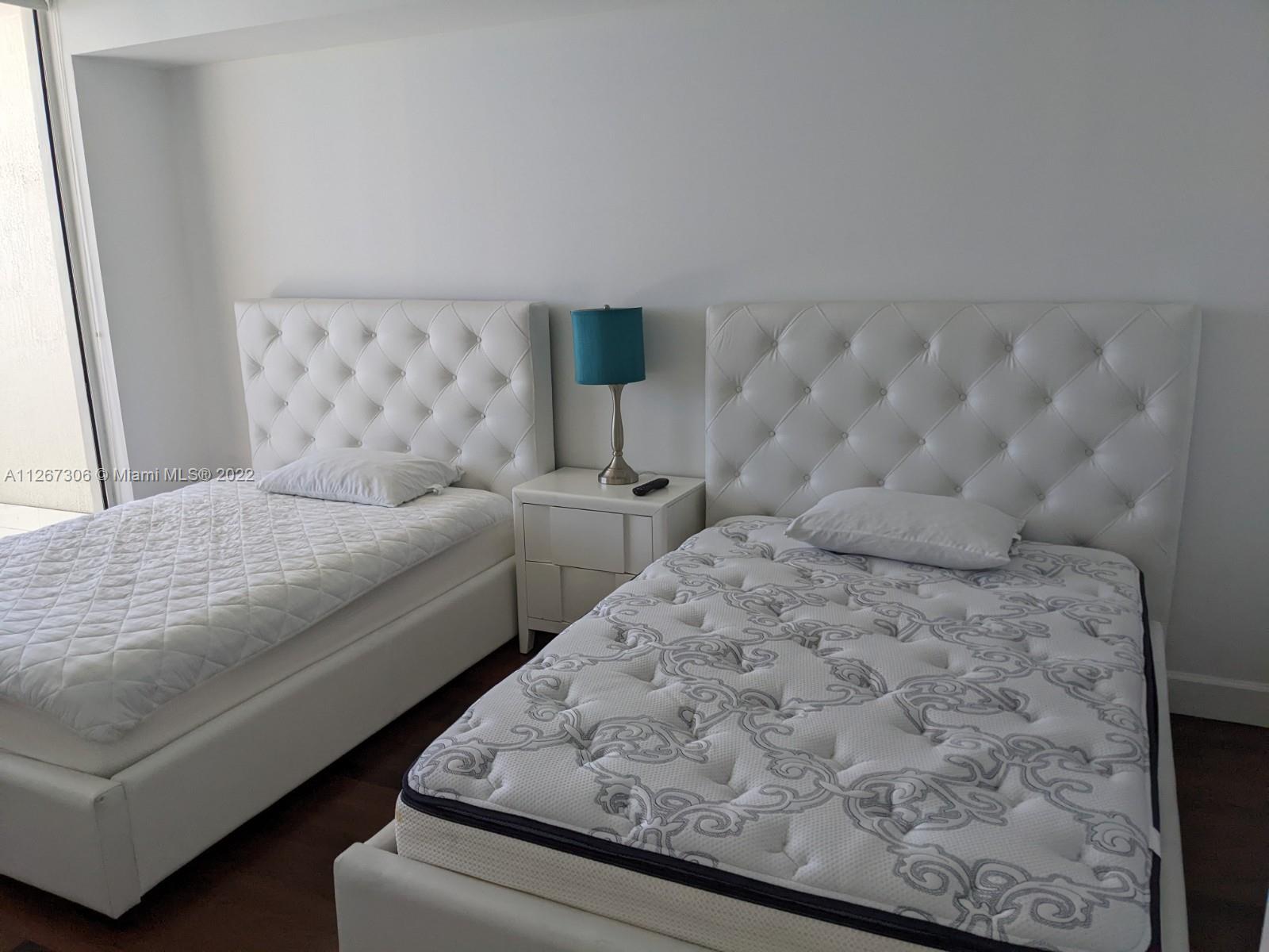 Ver detalles 2502 3 / 3 1841 sq. ft. $ 2022-09-12 0 foto