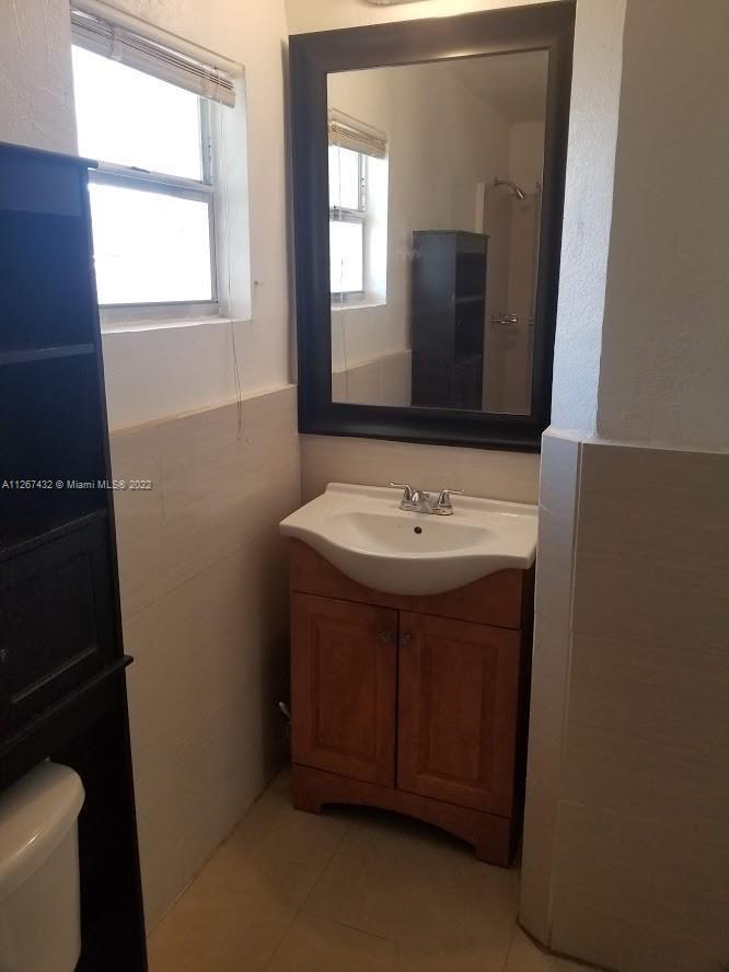 See details / 972 sq. ft. $ 2023-01-17 0 Photo