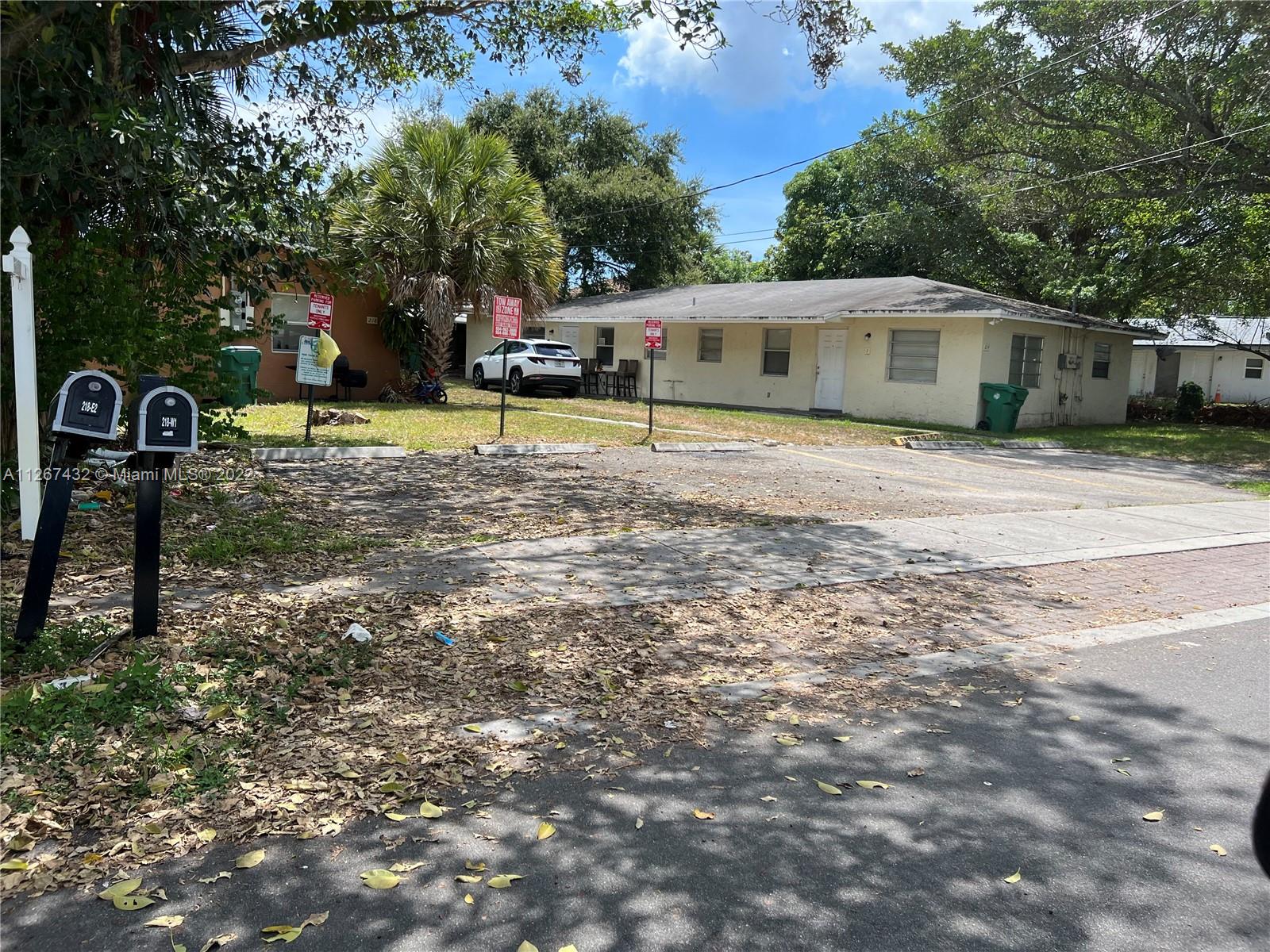 See details / 972 sq. ft. $ 2023-01-17 0 Photo