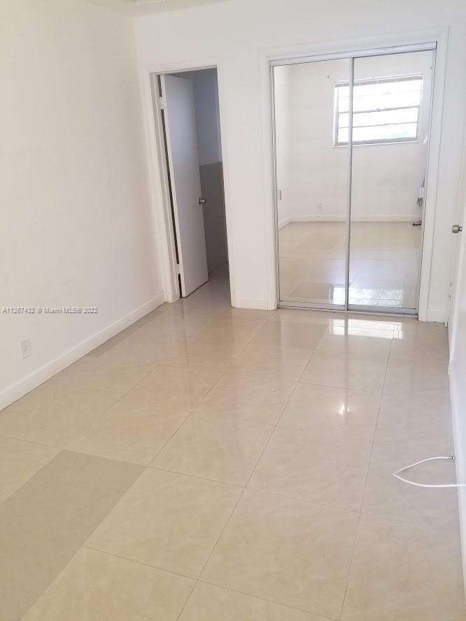 See details / 972 sq. ft. $ 2023-01-17 0 Photo