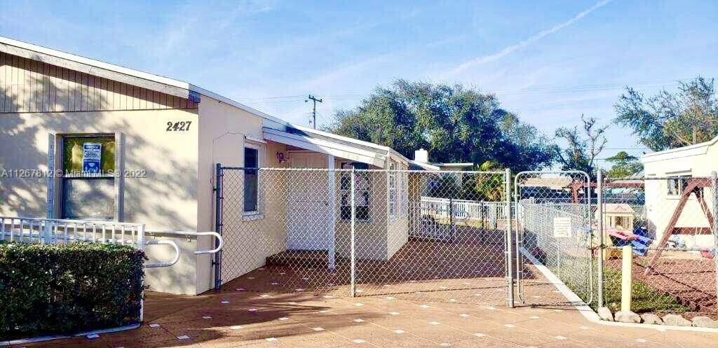 See details / 3373 sq. ft. $ 2022-09-03 0 Photo