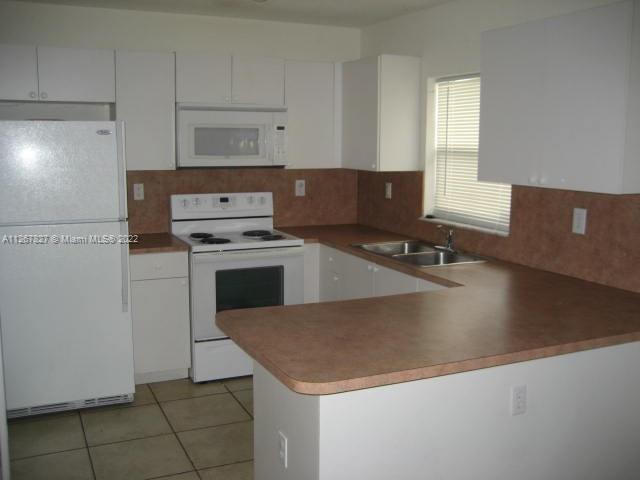 See details / 2866 sq. ft. $ 2022-09-03 0 Photo