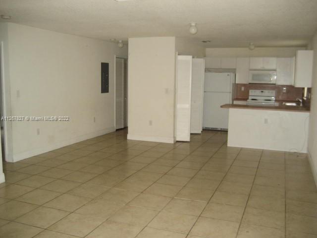 See details / 2866 sq. ft. $ 2022-09-03 0 Photo