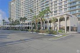 Photo of 3800 Ocean Dr #319, Hollywood, Florida, 33019 - Entrance and the valet parking