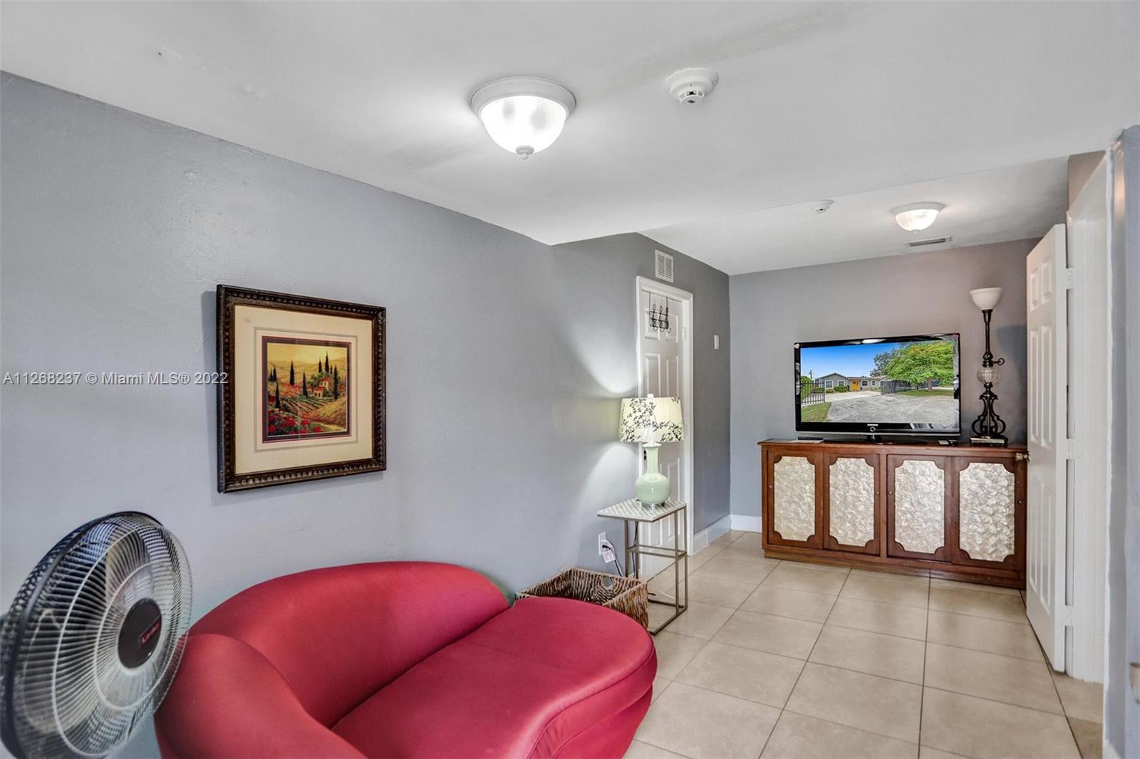 See details / 3154 sq. ft. $ 2022-11-08 0 Photo