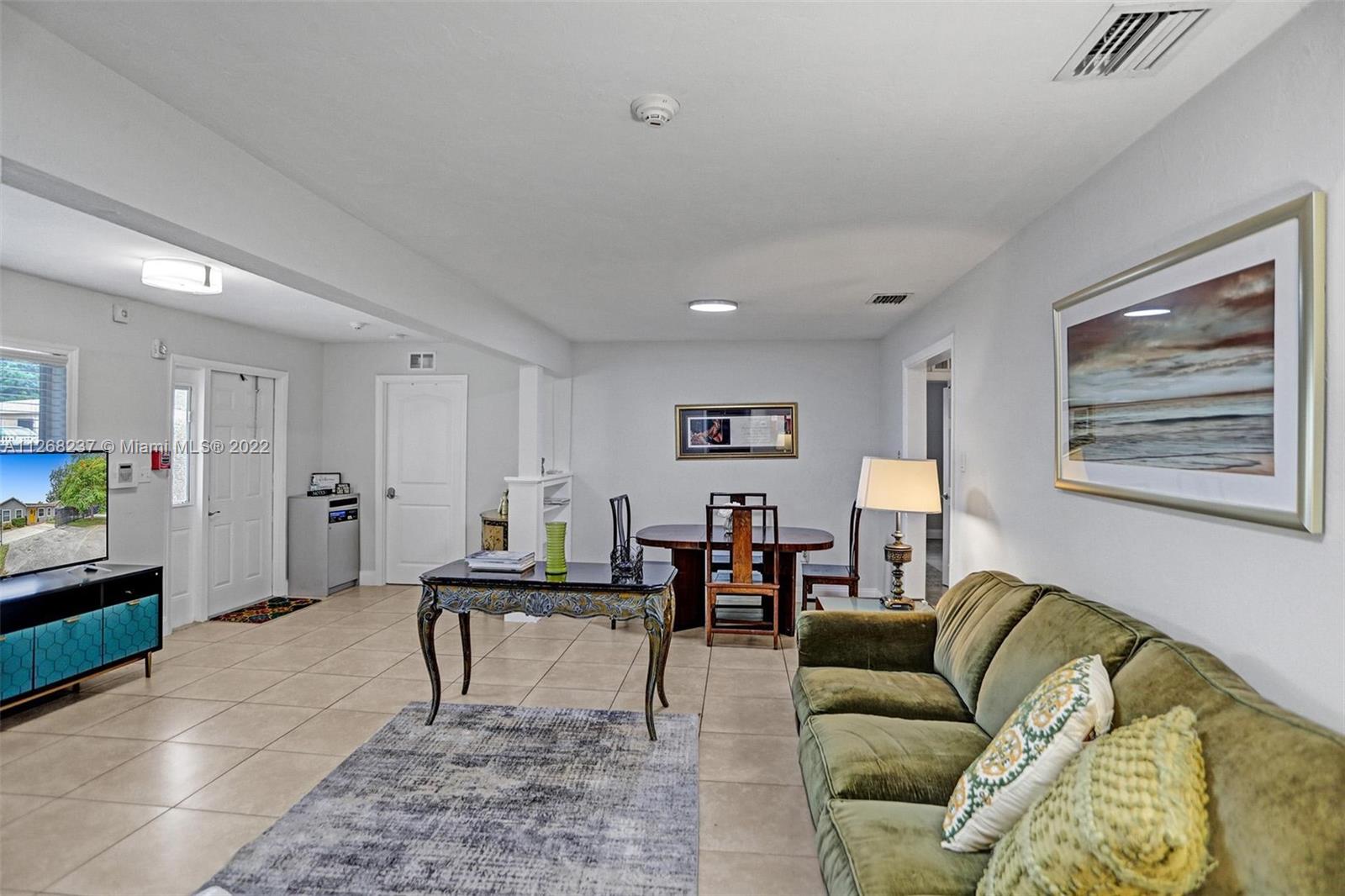 See details / 3154 sq. ft. $ 2022-11-08 0 Photo