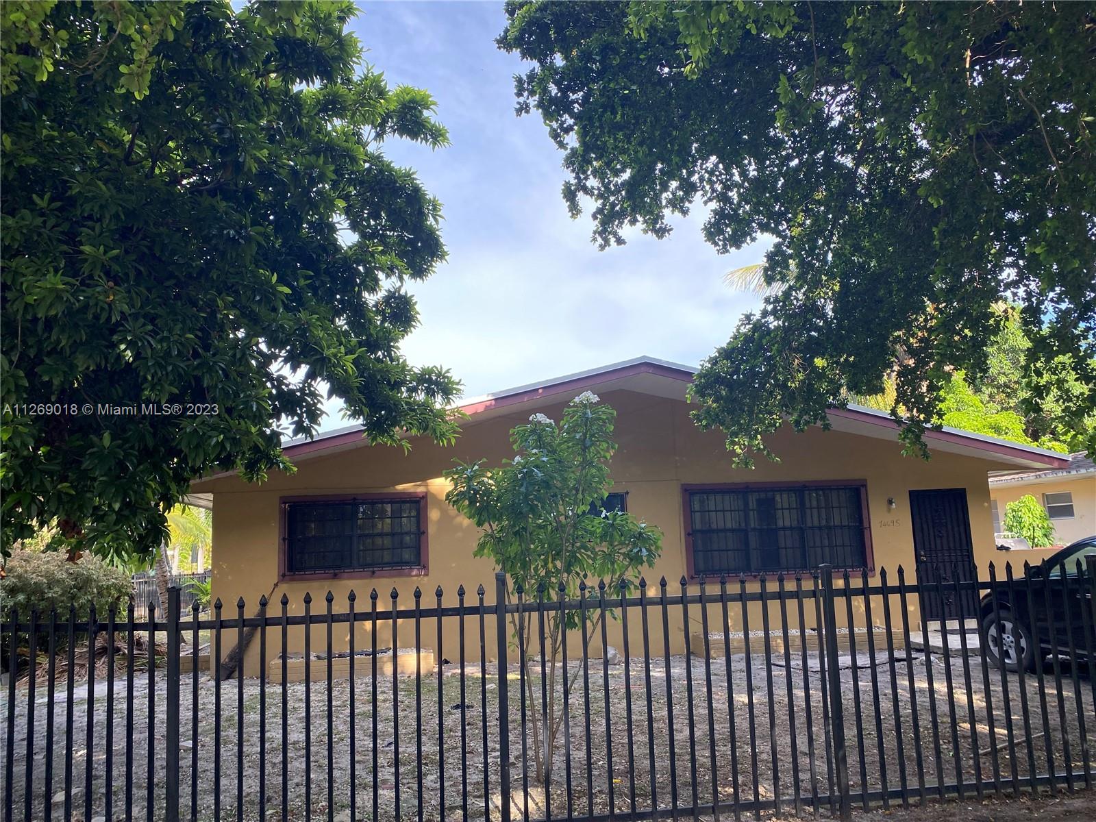 See details / 2350 sq. ft. $ 2022-09-11 0 Photo
