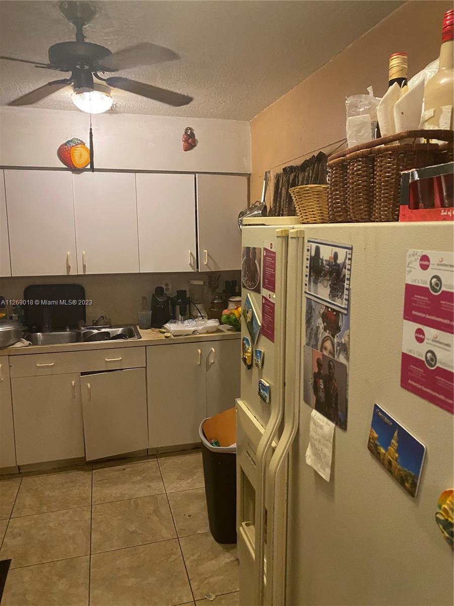 See details / 2350 sq. ft. $ 2022-09-11 0 Photo