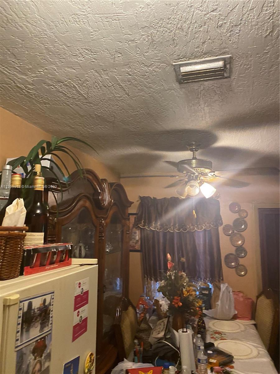 See details / 2350 sq. ft. $ 2022-09-11 0 Photo