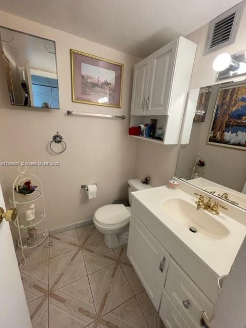 Photo of 2000 Atlantic Shores Blvd #403, Hallandale Beach, Florida, 33009 -
