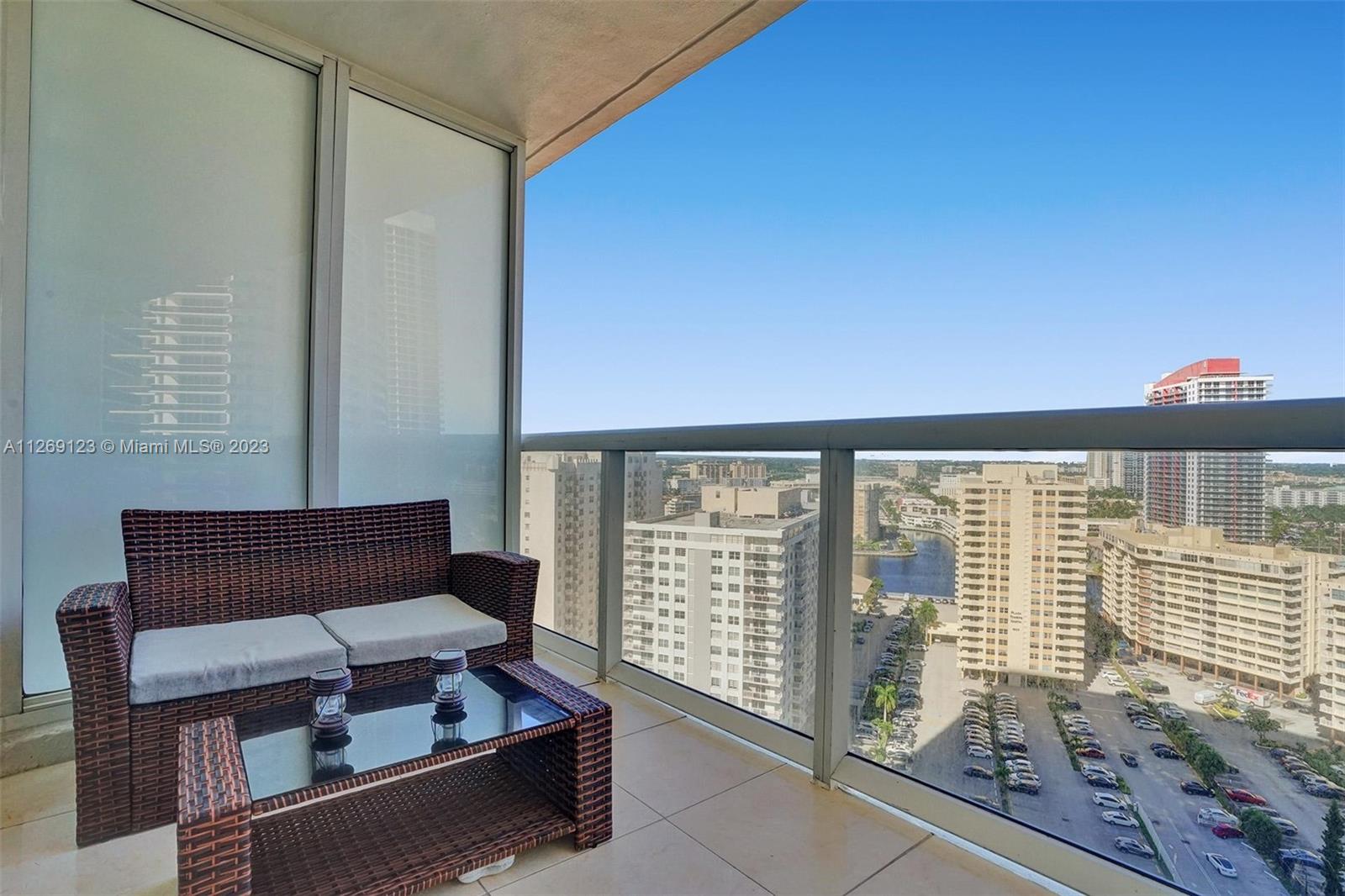 See details 2009 2 / 1 1086 sq. ft. $ 2023-01-13 0 Photo