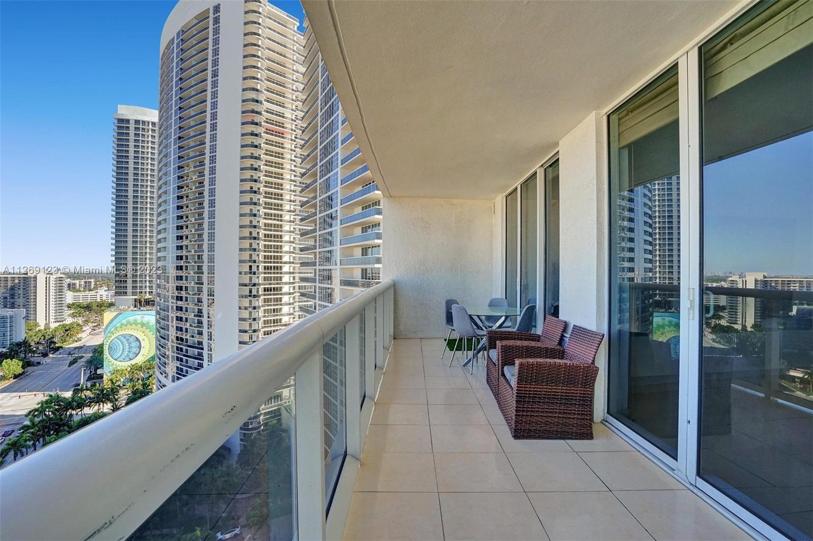 See details 2009 2 / 1 1086 sq. ft. $ 2023-01-13 0 Photo