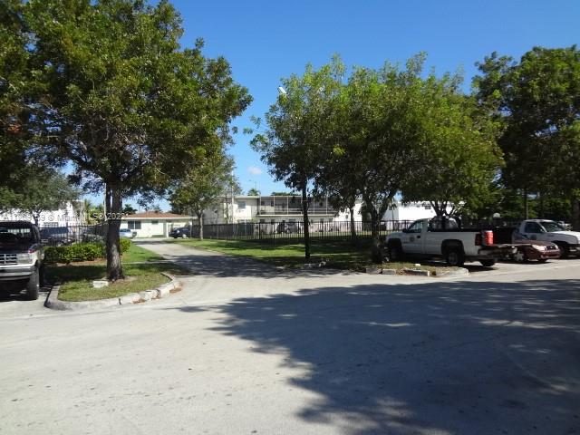 See details / 2450 sq. ft. $ 2022-09-07 0 Photo