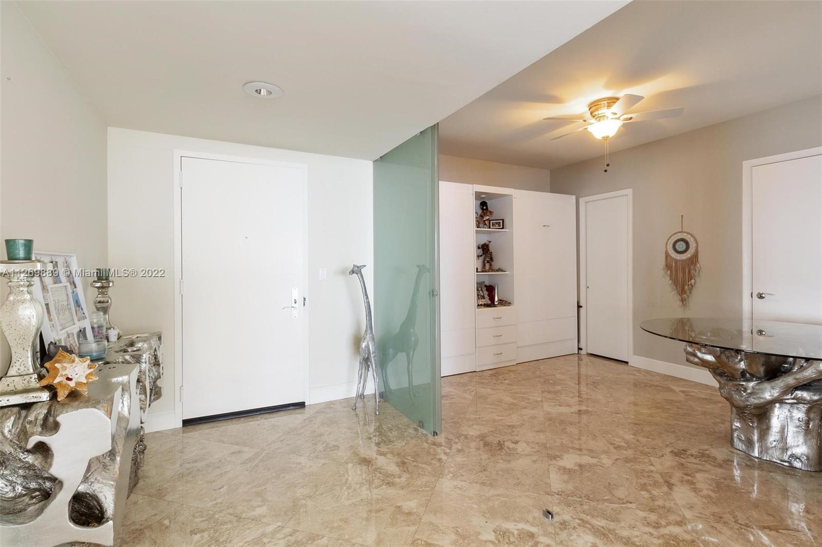 See details 4701 3 / 3 2065 sq. ft. $ 2022-09-08 0 Photo