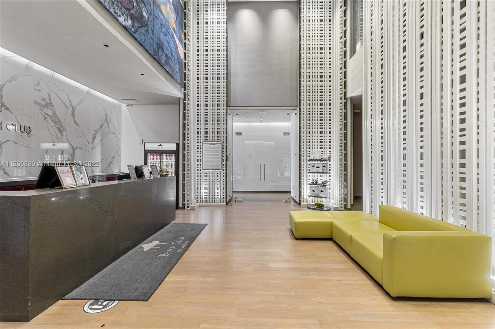 See details 4701 3 / 3 2065 sq. ft. $ 2022-09-08 0 Photo