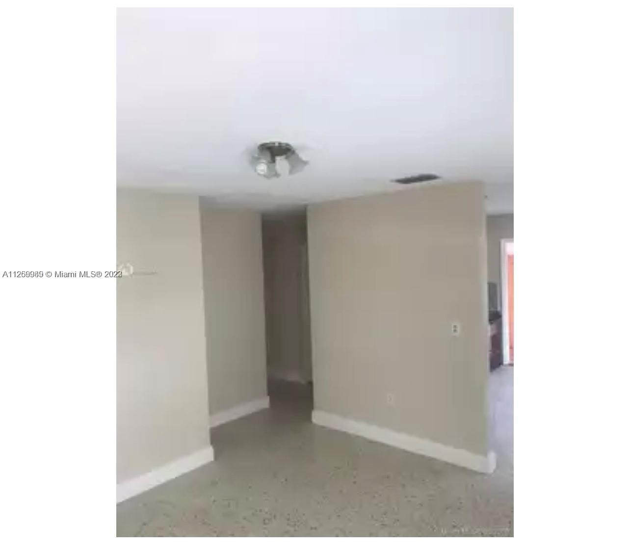 See details / 2313 sq. ft. $ 2022-09-08 0 Photo