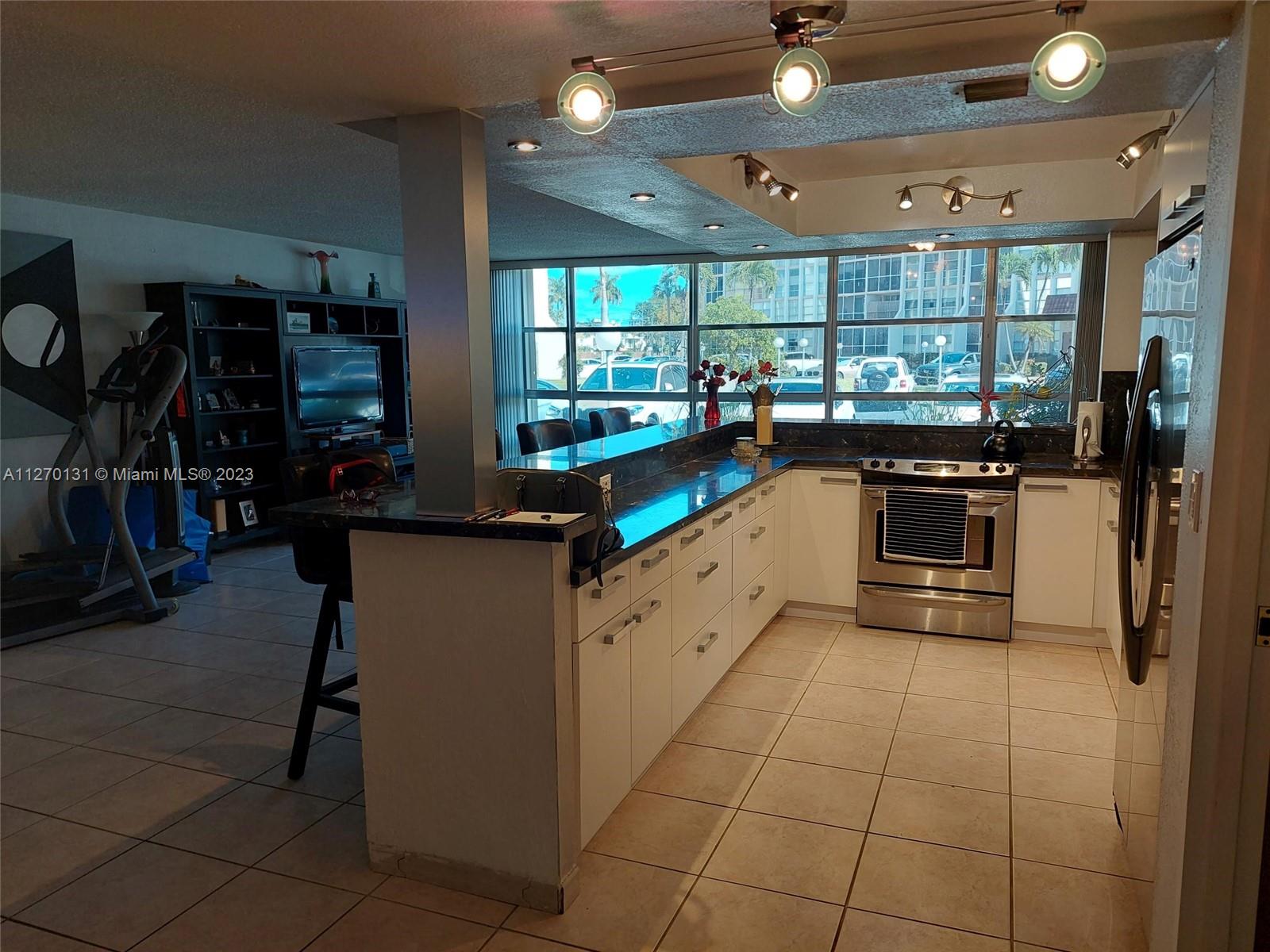 Photo of 601 Three Islands Blvd #117, Hallandale Beach, Florida, 33009 - kitchen