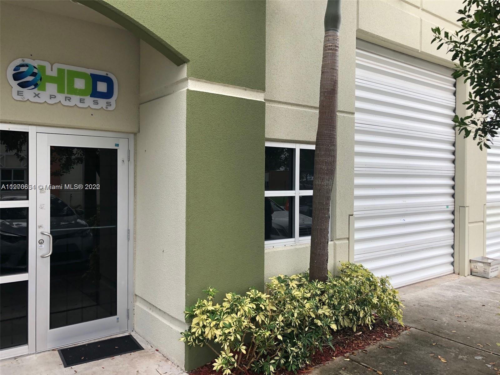 See details 210 / sq. ft. $ 2022-09-09 0 Photo