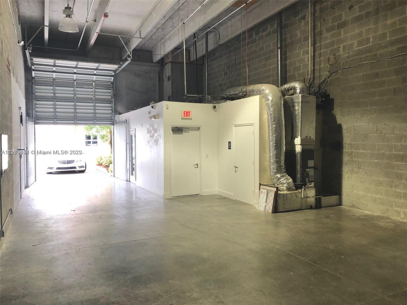 See details 210 / sq. ft. $ 2022-09-09 0 Photo