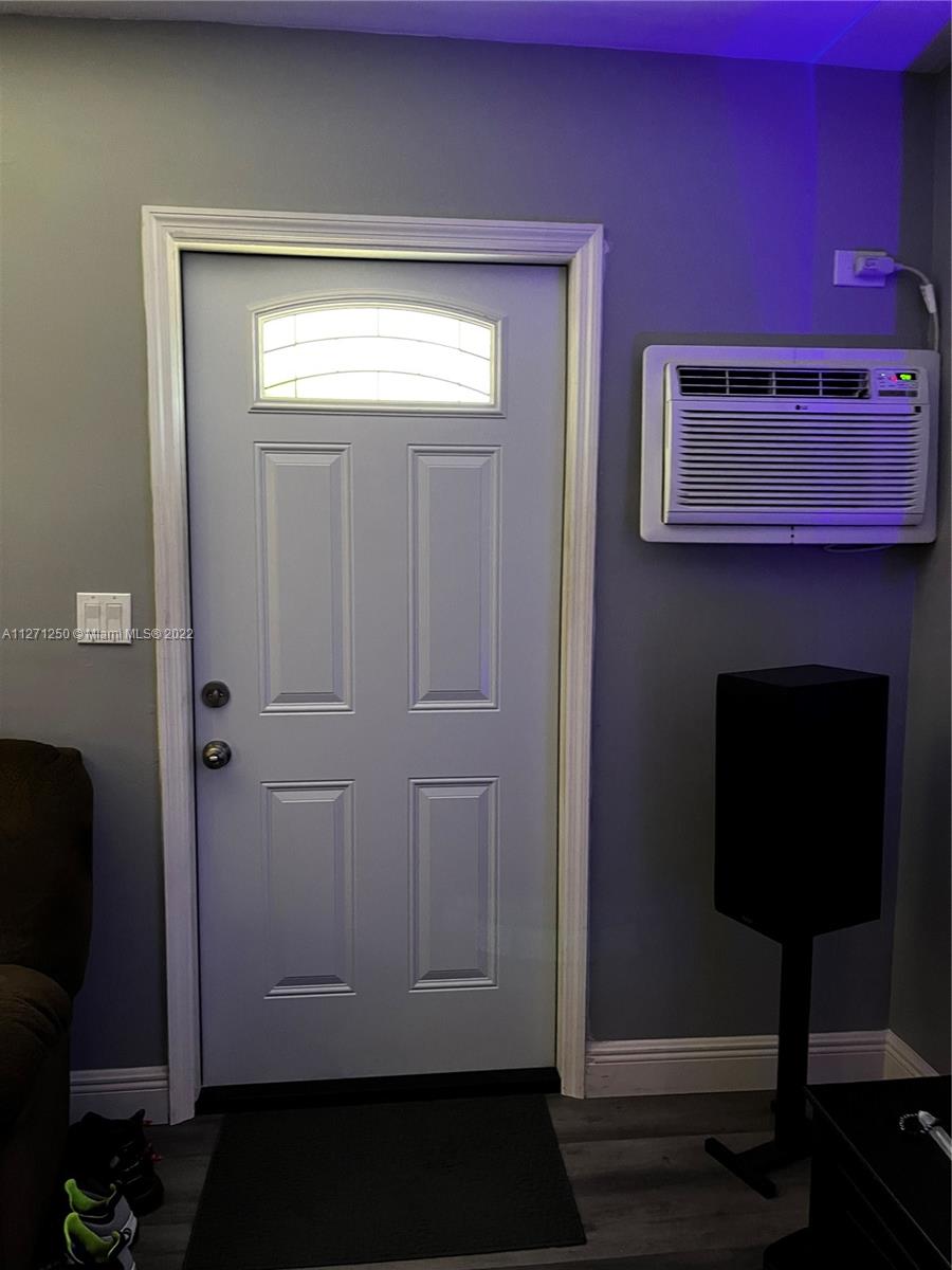 See details / 1868 sq. ft. $ 2023-01-28 0 Photo