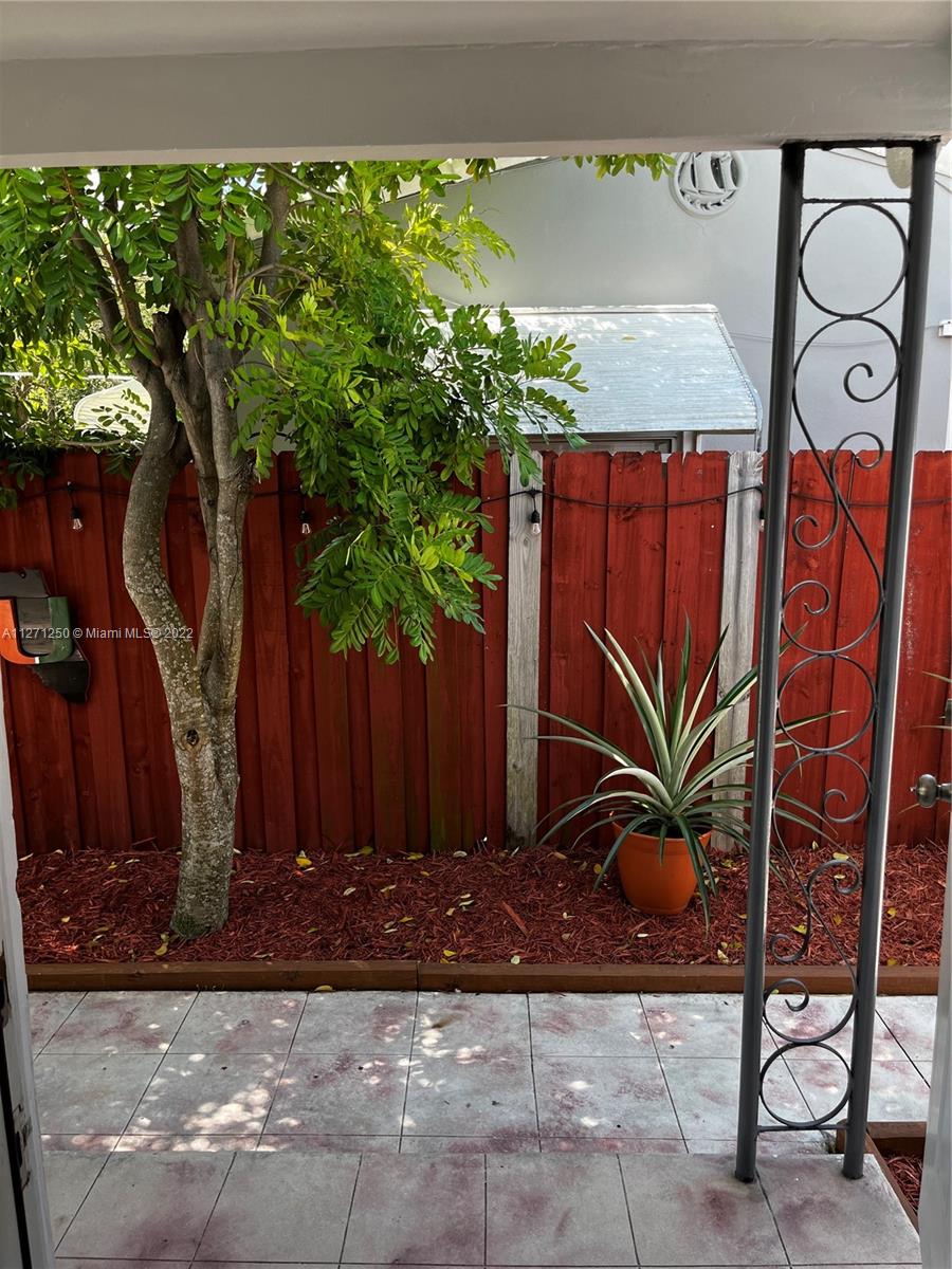 See details / 1868 sq. ft. $ 2023-01-28 0 Photo