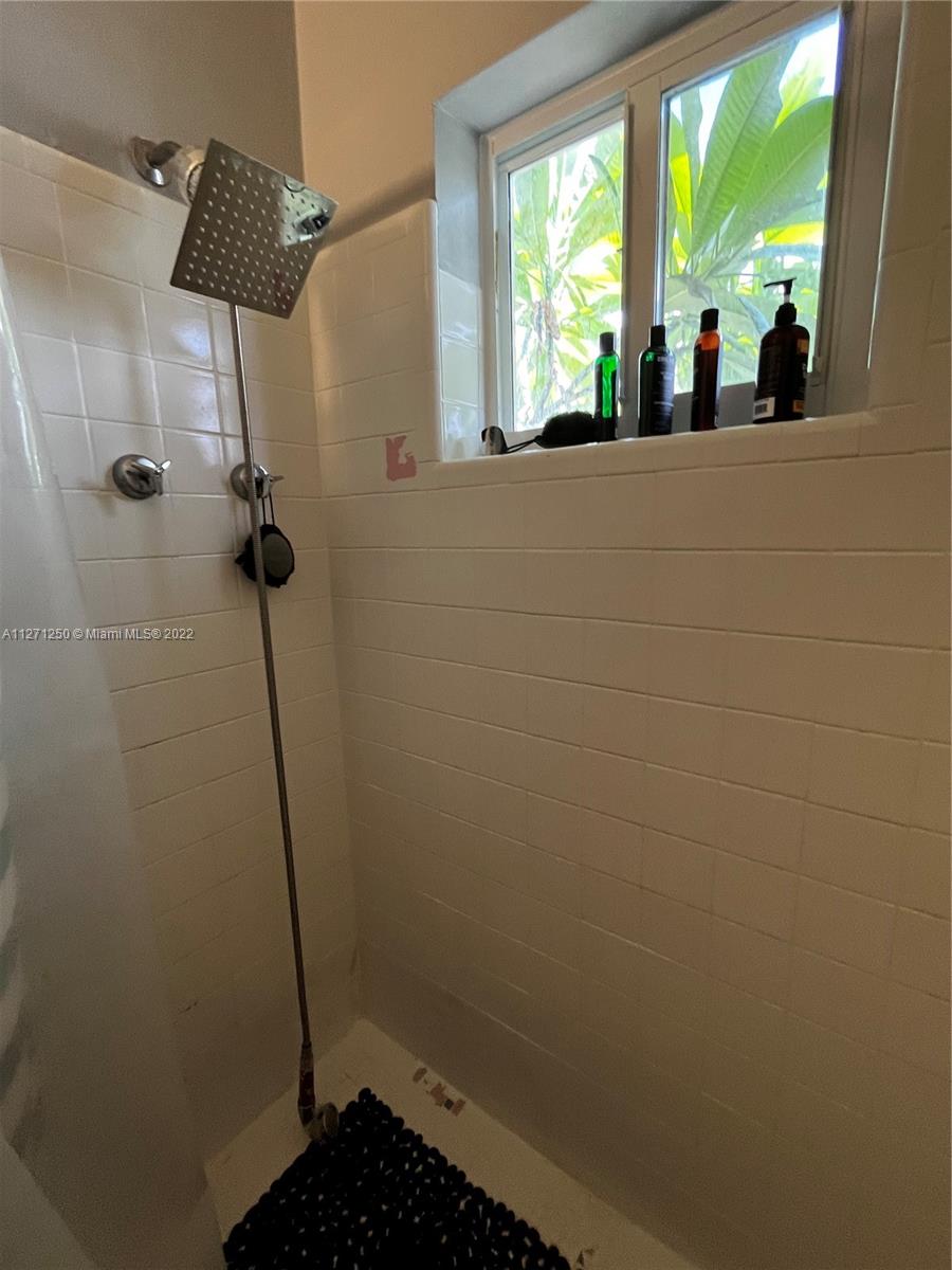 See details / 1868 sq. ft. $ 2023-01-28 0 Photo