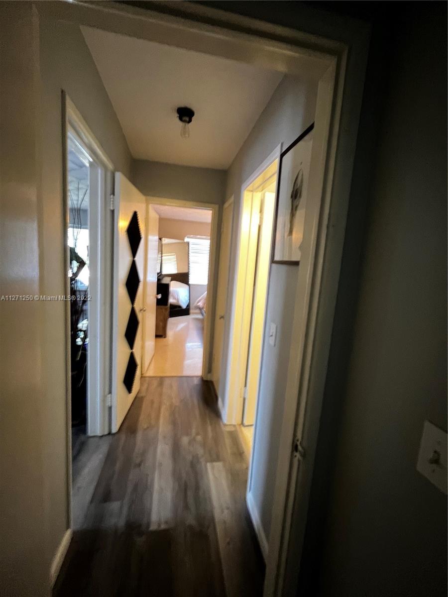 See details / 1868 sq. ft. $ 2023-01-28 0 Photo