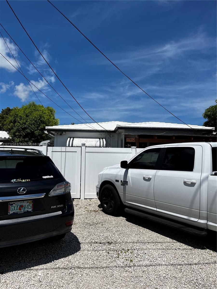 See details / 1868 sq. ft. $ 2023-01-28 0 Photo