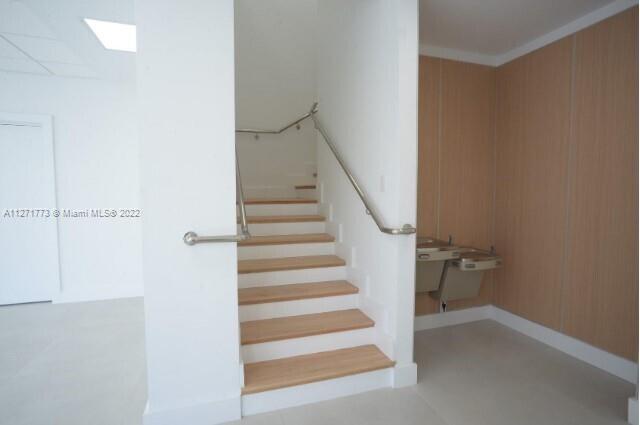 See details / sq. ft. $ 2022-09-12 0 Photo