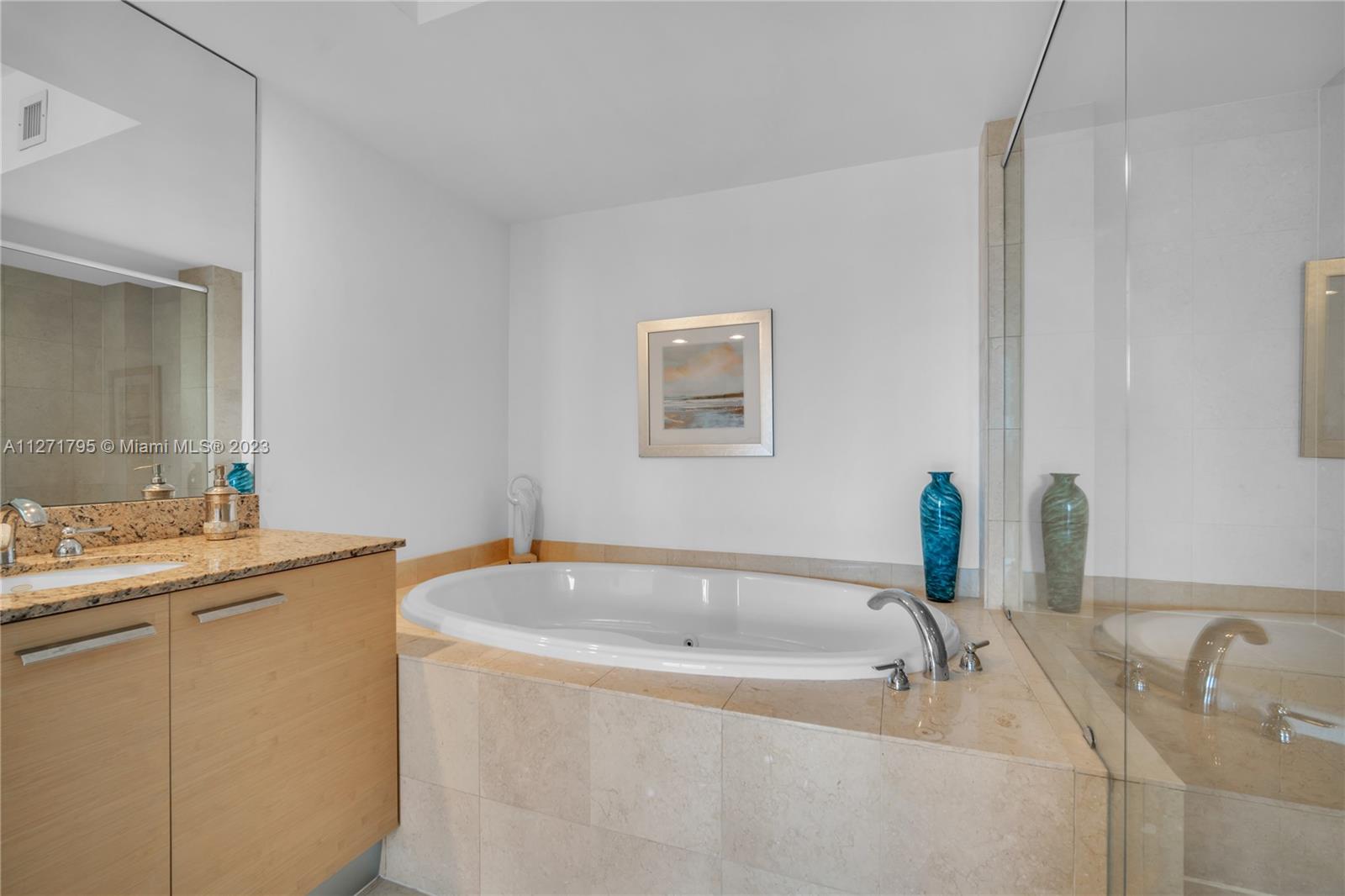 See details 1504 3 / 3 1675 sq. ft. $ 2023-01-17 0 Photo