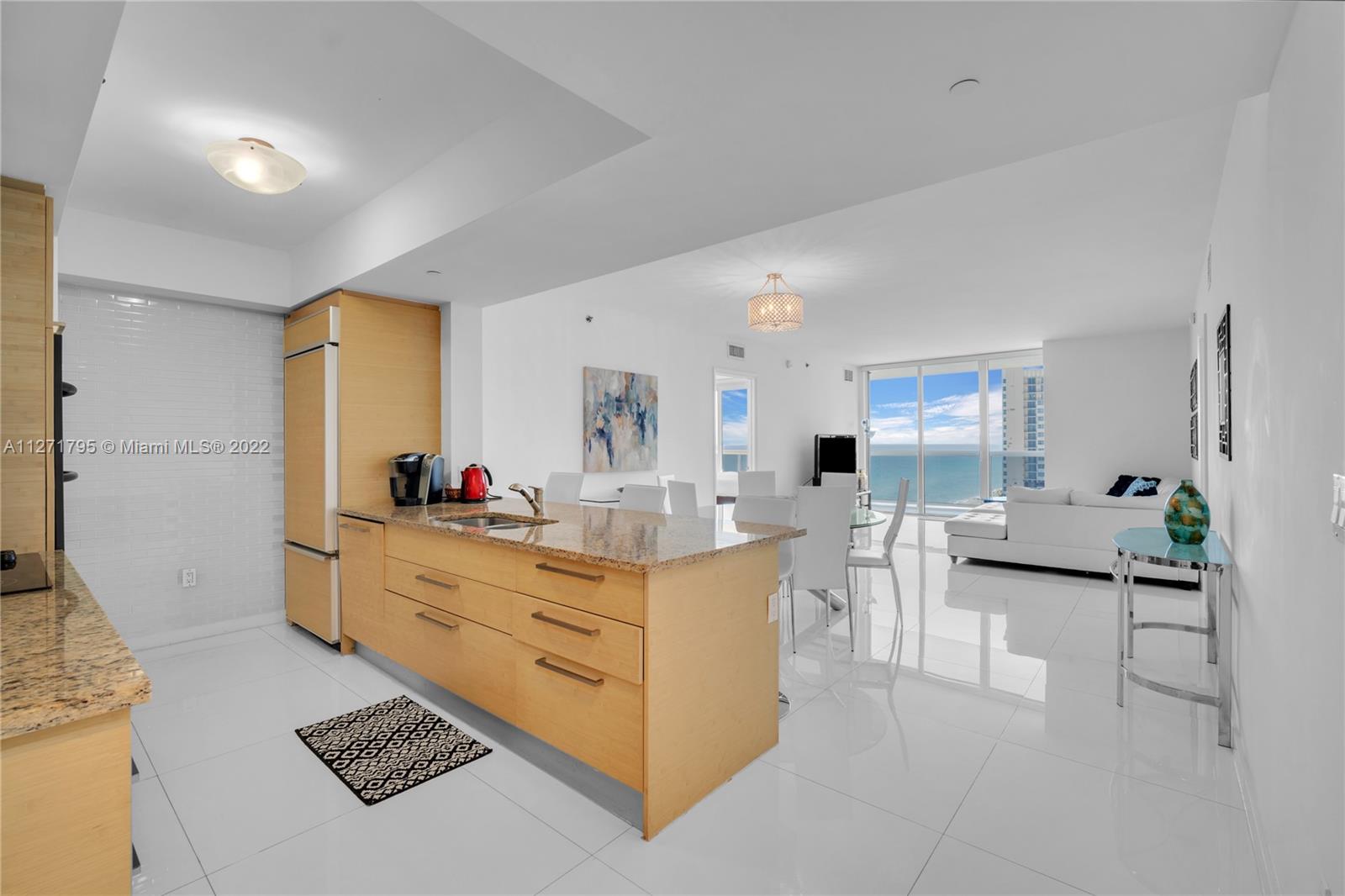 See details 1504 3 / 3 1675 sq. ft. $ 2023-01-17 0 Photo