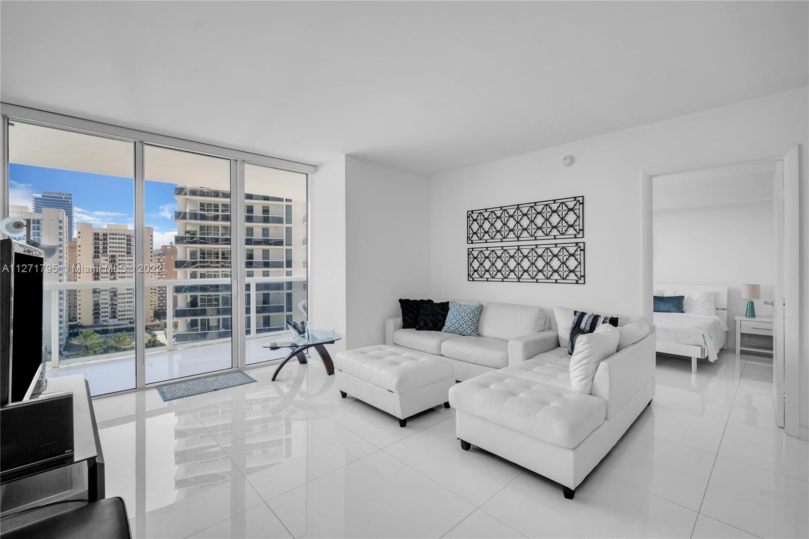 See details 1504 3 / 3 1675 sq. ft. $ 2023-01-17 0 Photo