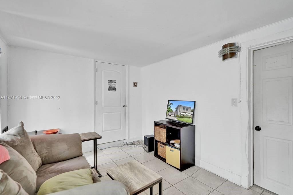 See details / 2062 sq. ft. $ 2022-11-28 0 Photo
