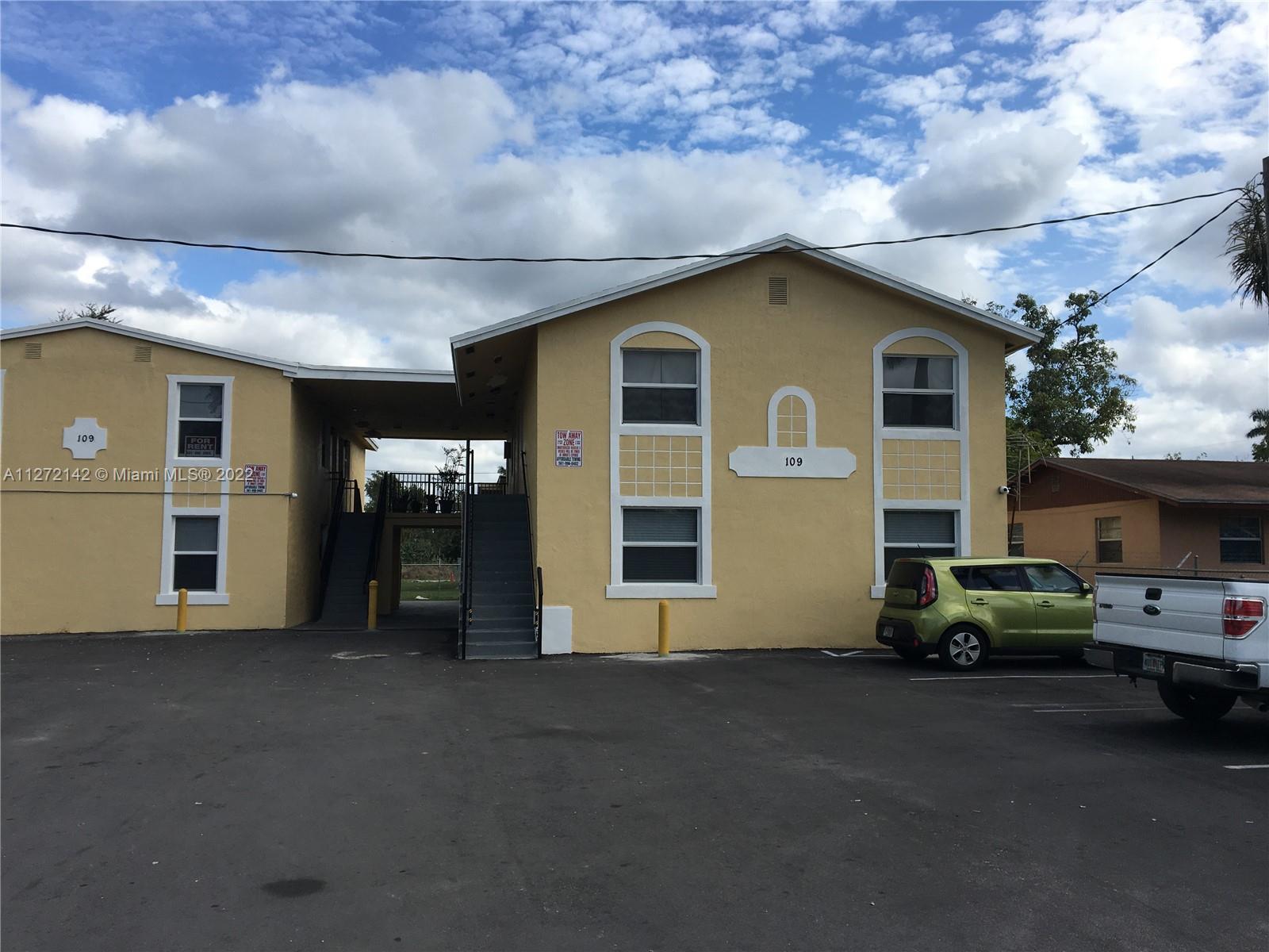 See details / 5798 sq. ft. $ 2022-12-06 0 Photo