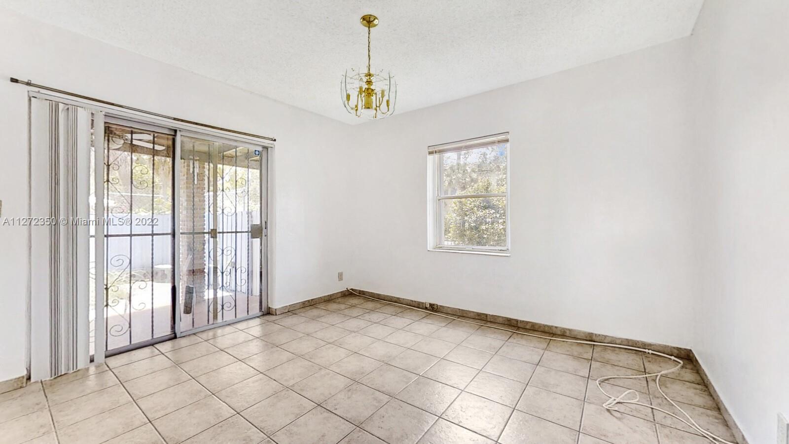 See details / 2410 sq. ft. $ 2022-11-03 0 Photo