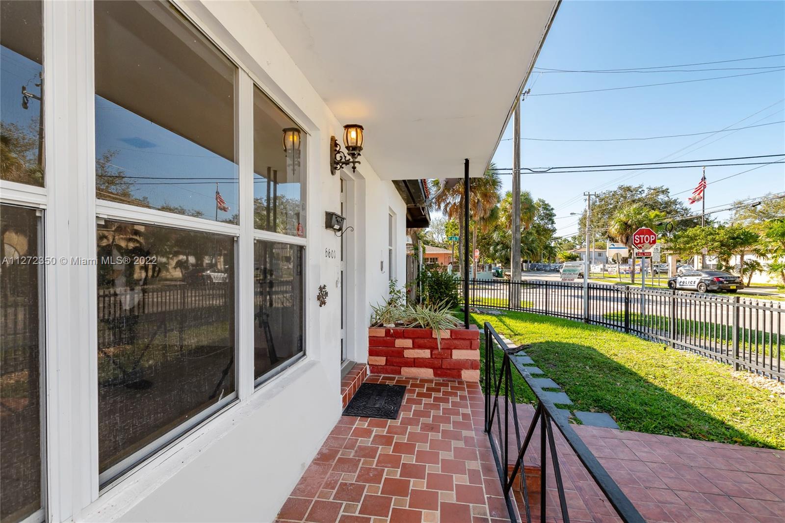 See details / 2410 sq. ft. $ 2022-11-03 0 Photo