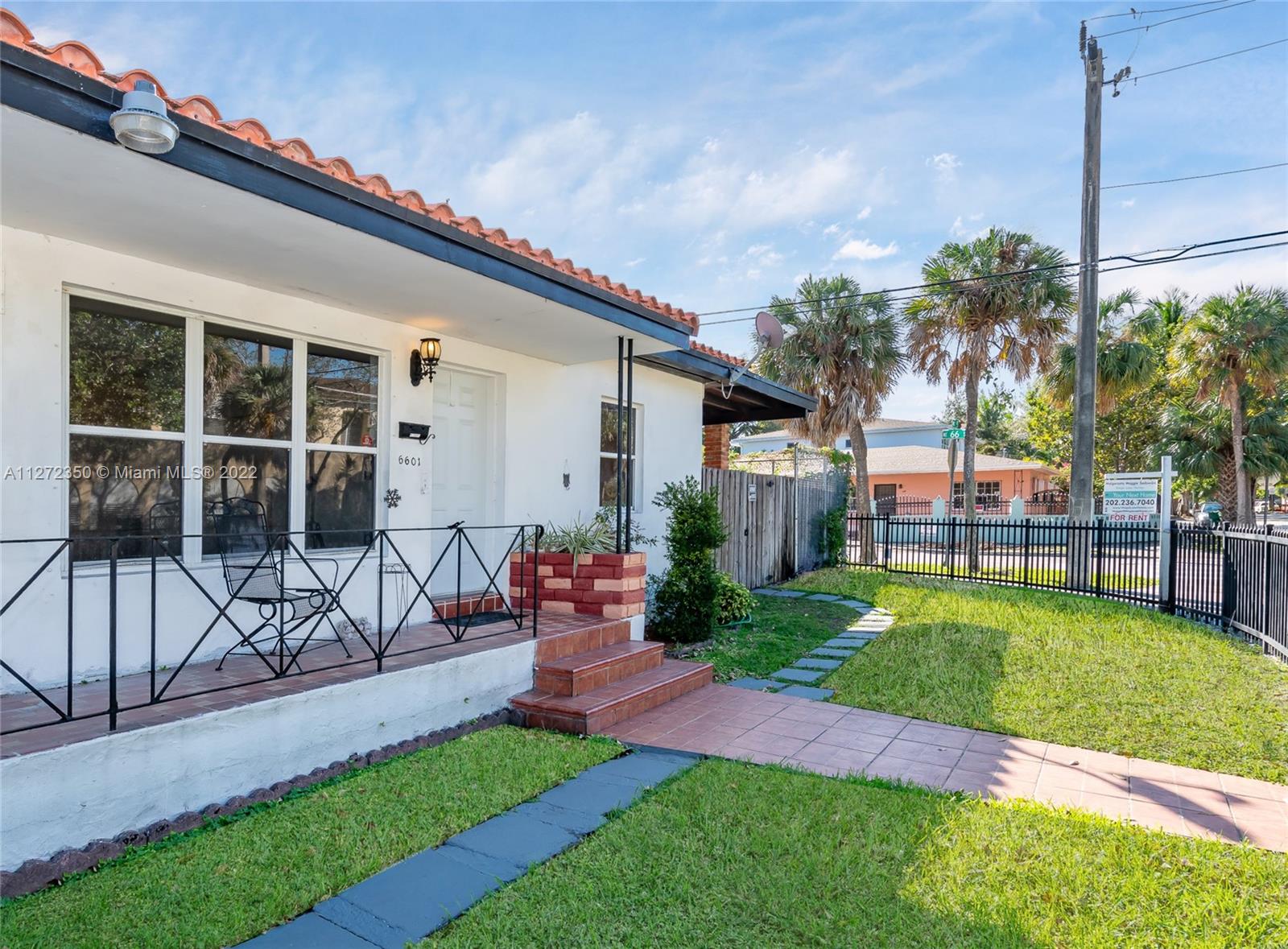 See details / 2410 sq. ft. $ 2022-11-03 0 Photo
