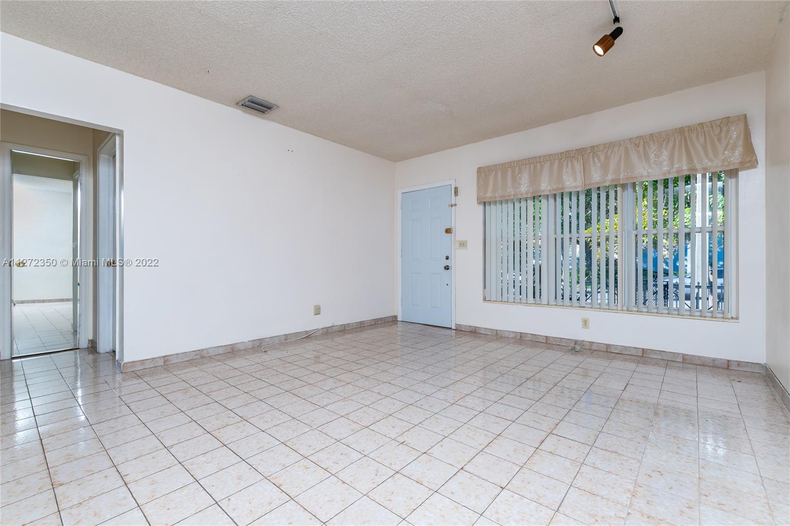 See details / 2410 sq. ft. $ 2022-11-03 0 Photo