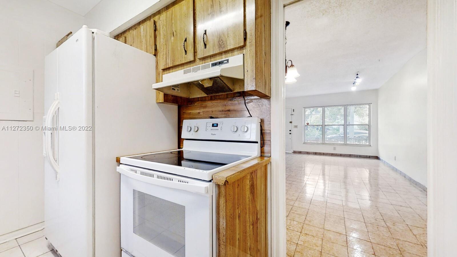 See details / 2410 sq. ft. $ 2022-11-03 0 Photo