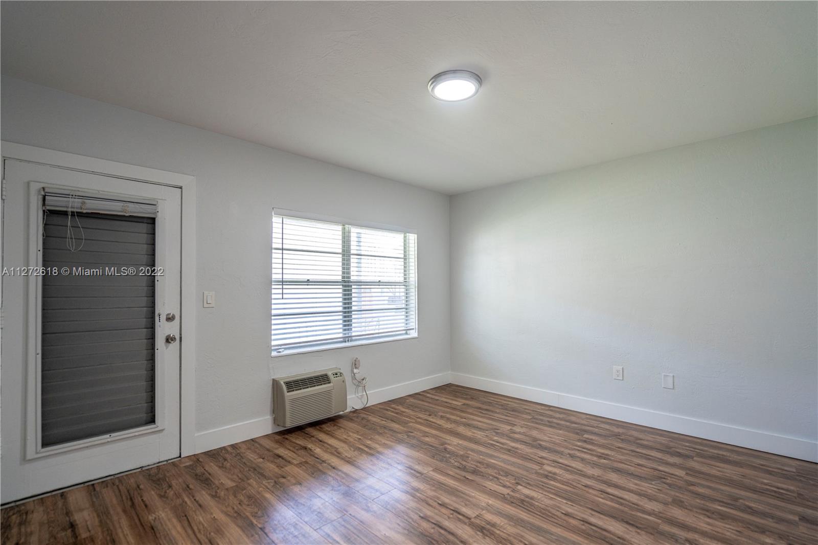 See details / sq. ft. $ 2022-09-13 0 Photo