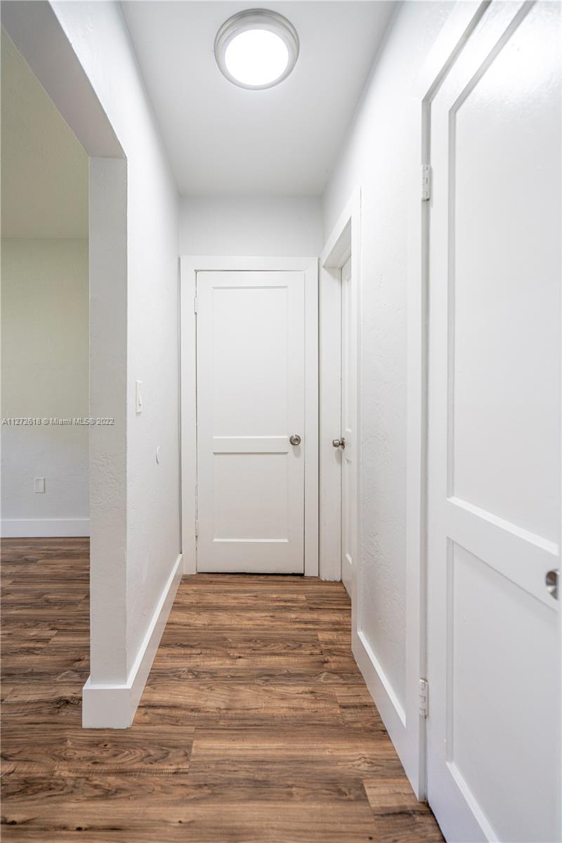 See details / sq. ft. $ 2022-09-13 0 Photo