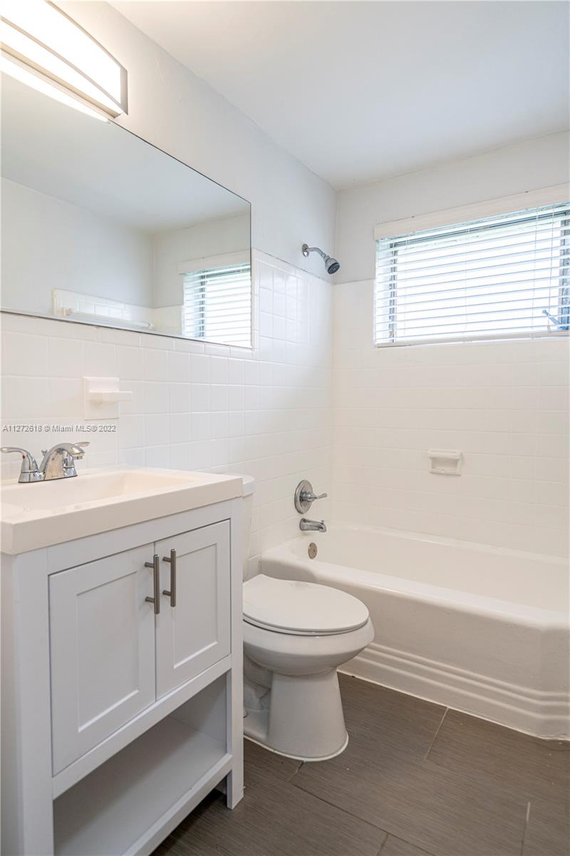 See details / sq. ft. $ 2022-09-13 0 Photo